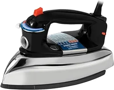 Fer à Repasser BLACK+DECKER Classic F67E-T - Semelle Aluminium 1100W