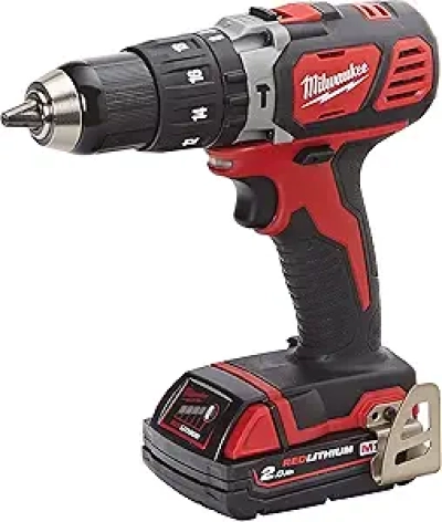 Perceuse visseuse Milwaukee M18 BPD 202C 18V - Compact et performante