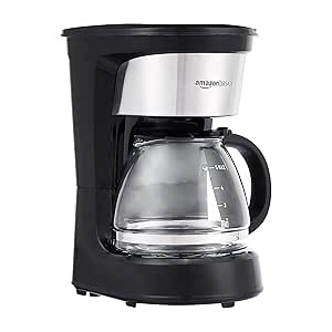 Cafetière Amazon Basics 5 tasses - Filtre réutilisable, Noir & Inox